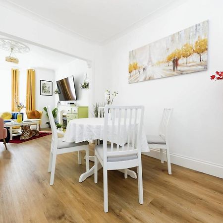 Your Chic 3Br Home Comfort And Style In Londres Exterior foto