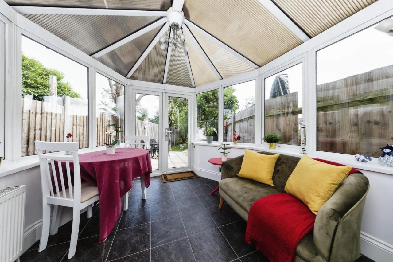 Your Chic 3Br Home Comfort And Style In Londres Exterior foto