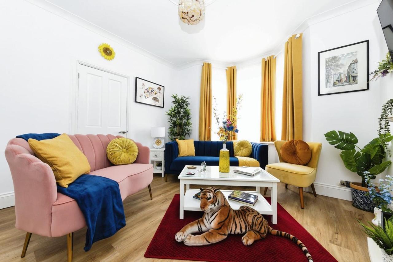 Your Chic 3Br Home Comfort And Style In Londres Exterior foto