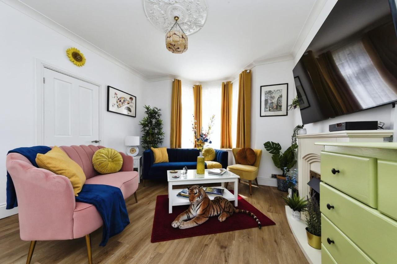 Your Chic 3Br Home Comfort And Style In Londres Exterior foto